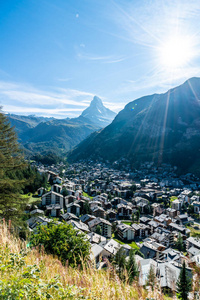 瑞士有物质霍恩背景的Zermatt村