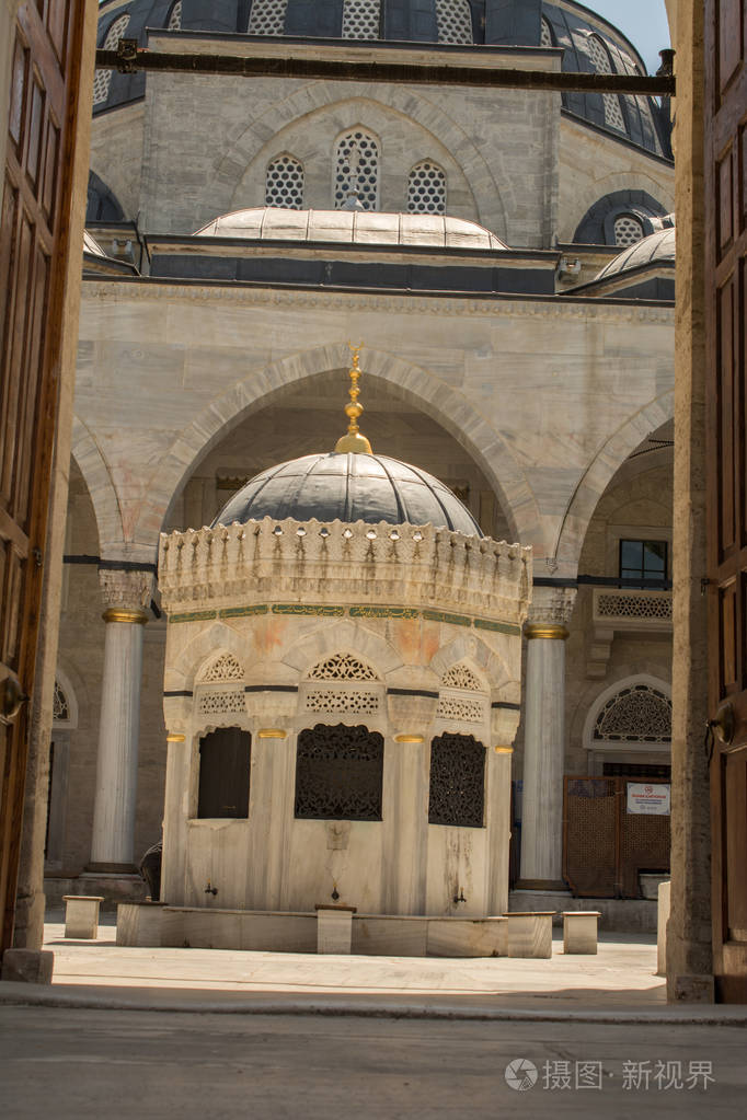 土耳其式奥斯曼风格古色古香的喷泉