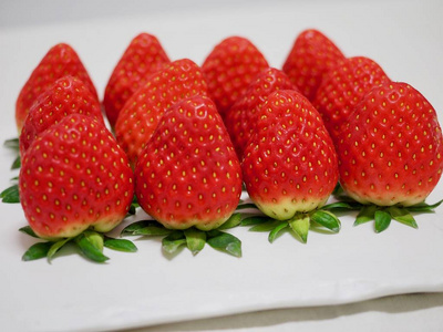 新鲜水果韩国草莓照片