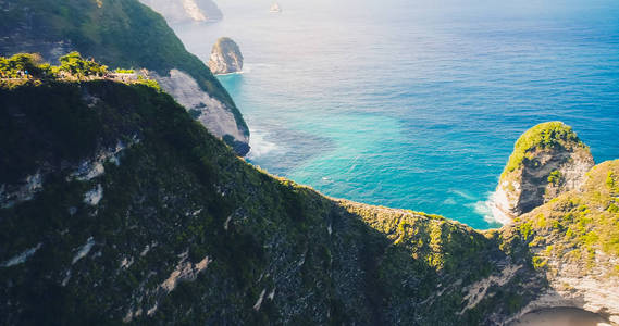 曼塔湾或 Kelingking 海滩上 Nusa Penida 岛，巴厘岛，印度尼西亚