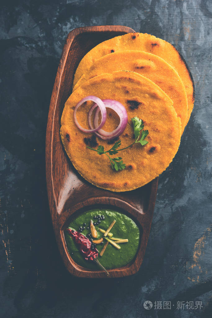 麦基迪罗蒂与萨森卡萨格,流行的旁遮普主菜食谱在冬天用玉米面包芥末