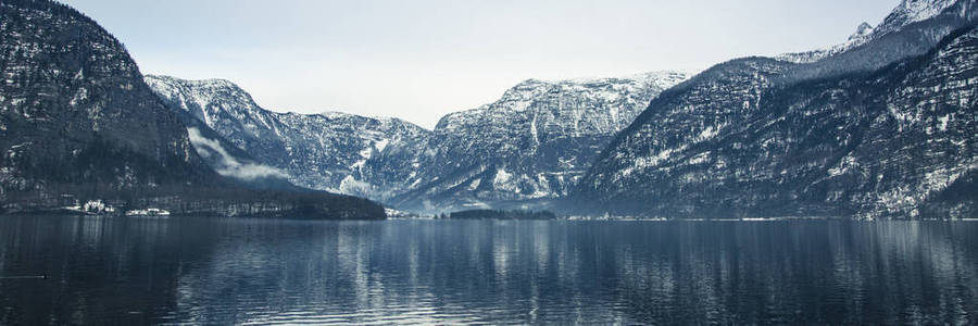 Hallstatter 的冬天看法看见