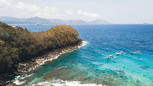 巴厘岛的蓝色泻湖海滩