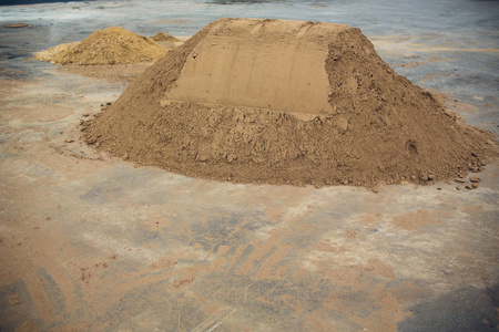 堆沙子图片