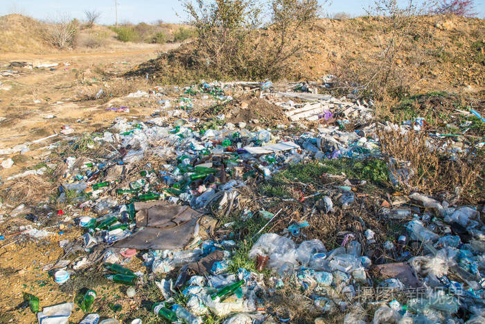 自然垃圾场室外生态环境污染