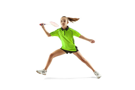 打羽毛球运动员孤立在白色背景上的一个白种人十几岁的年轻女孩女人