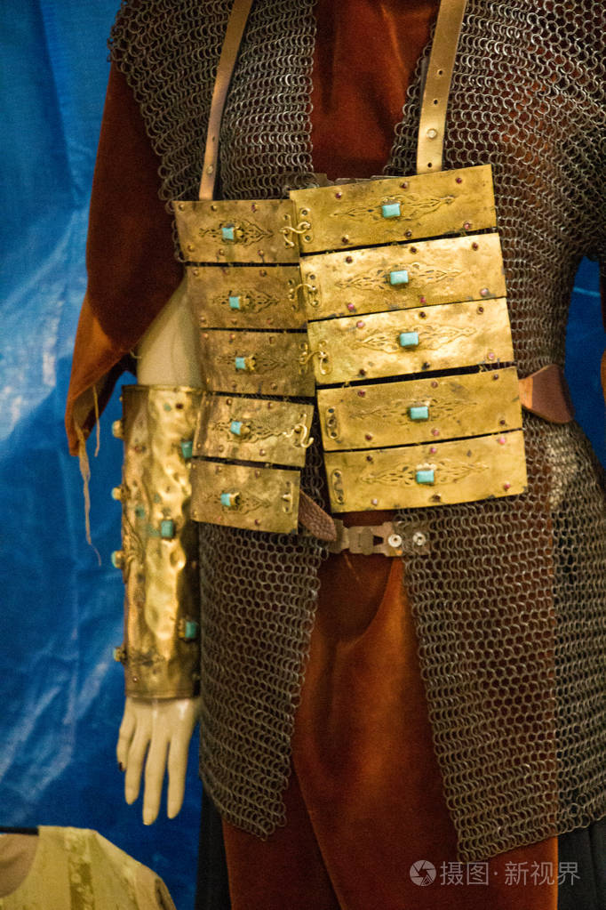 奥斯曼风格的盔甲在人的形象上的视图