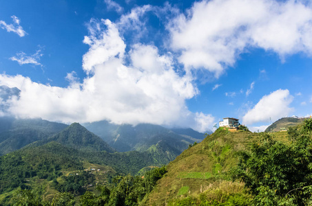 越南萨帕村山景令人惊叹