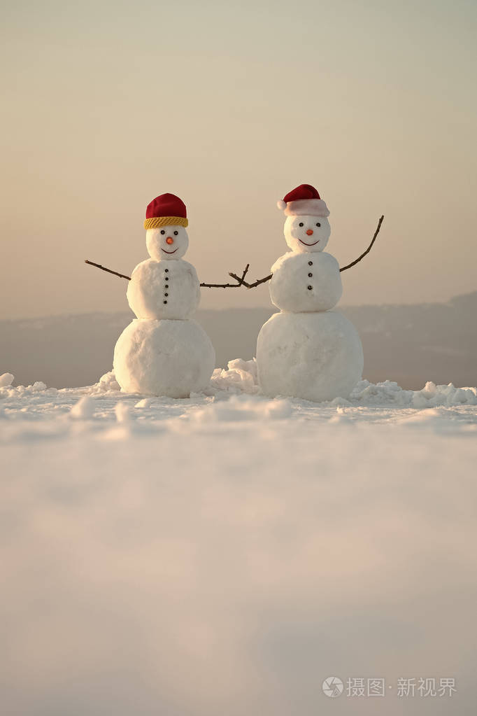 雪人情侣户外