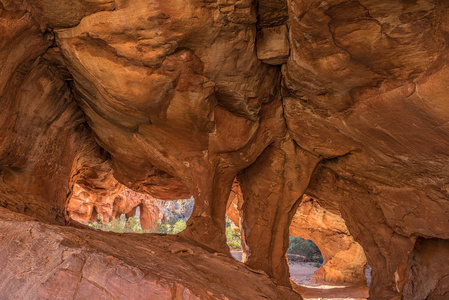 南非西开普敦省塞德尔伯格山脉中的主要斯达萨尔洞穴