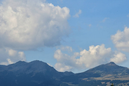 山顶岩石全景山景图意大利南部蒂罗尔，欧洲，天空，云彩，野生自然，树木，森林