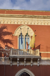 意大利，西西里岛，唐纳鲁卡塔拉古萨省巴洛克式市政厅建筑立面视图