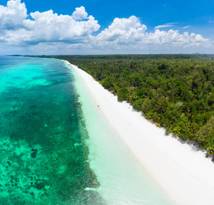 印度尼西亚莫卢卡斯群岛基岛班达海.