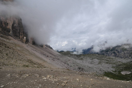 意大利欧洲高山白云岩阿尔卑斯山峰顶岩石全景景观