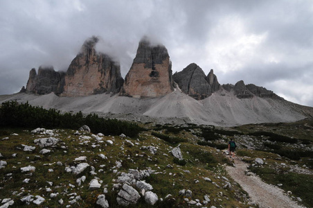 意大利欧洲高山白云岩阿尔卑斯山峰顶岩石全景景观