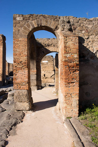 庞贝是一座古老的城市，埋在公元79年。 从维苏威火山爆发