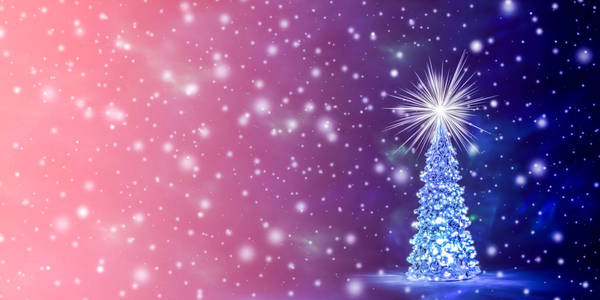 圣诞树上有发光的灯光在花环上，皇冠上有一颗闪亮的星星，雪花和雪花飘落。 圣诞节和新的年份背景在自然颜色的活珊瑚的颜色2019年与