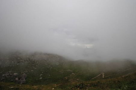 意大利欧洲高山的白云岩阿尔卑斯山峰顶岩石全景景观