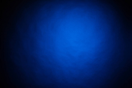 摄影棚黑色背景的蓝光