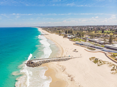 澳大利亚西部珀斯市海滩的鸟瞰图。