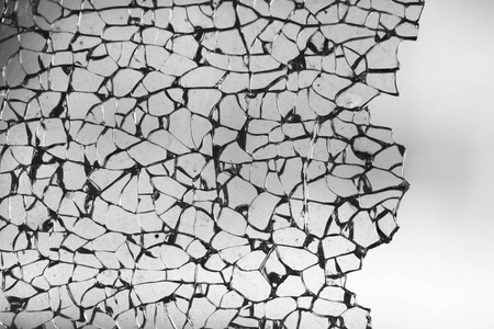 破碎汽车镜子的纹理照片