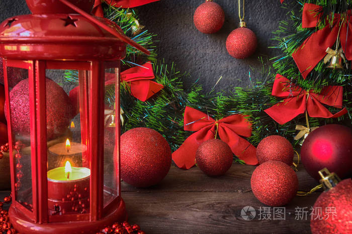 圣诞装饰构图与红色灯笼