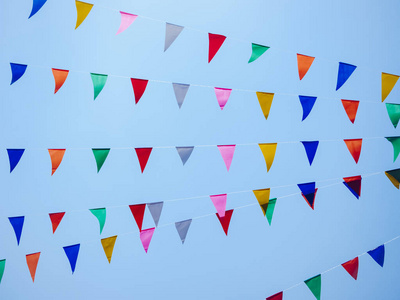 三角形彩旗图片