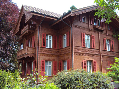 瑞士图尔高州克鲁兹林根的古老历史建筑