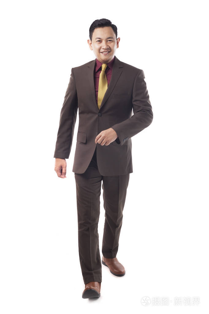 穿正式西装的亚洲商人的全身肖像孤立在白色上成功的男人绅士商人站着