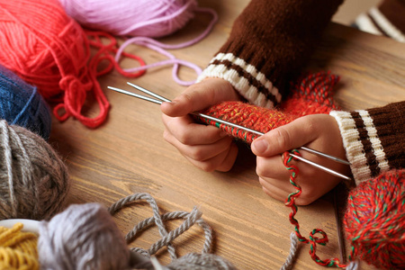 男孩用围巾图片