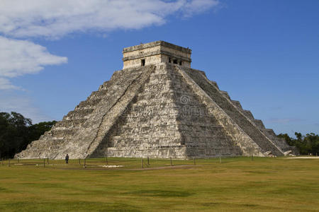 墨西哥奇琴伊萨玛雅金字塔