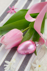 粉红色 复活节 郁金香 花束 台布 春天 礼物 鸡蛋 自然