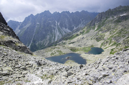 徒步旅行小径到里斯山，从艾里亚山到塔恩山，大青蛙