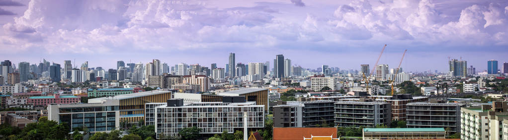 曼谷城市天际线和摩天大楼全景图与曼谷城市景观白天泰国