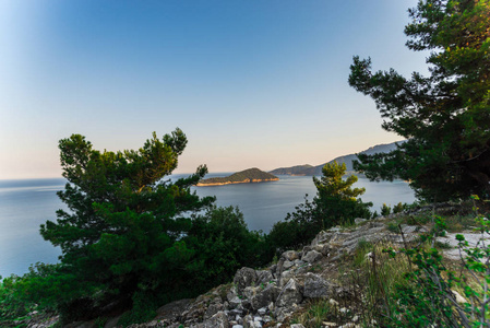 美丽的夏季景观，希腊海景和岛屿水