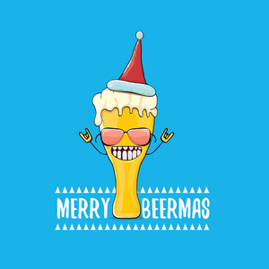 欢乐啤酒矢量漫画圣诞贺卡与啤酒玻璃卡通人物和红色圣诞老人帽子隔离在蓝色背景。向量成人圣诞啤酒党海报设计模板