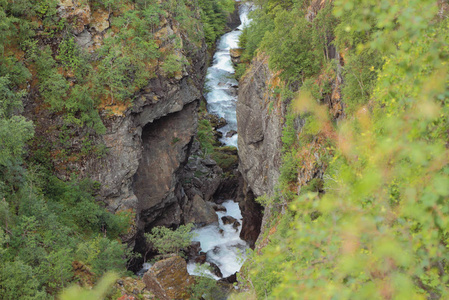 山峡和河流。 乔治诺威