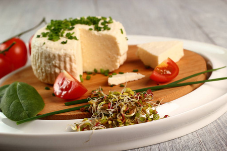 奶酪和蔬菜。 开胃菜系列。