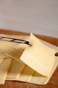 奶酪片和刀