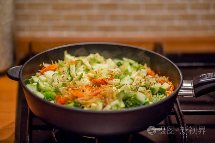 蔬菜炖肉。 概念假期前适当营养或禁食