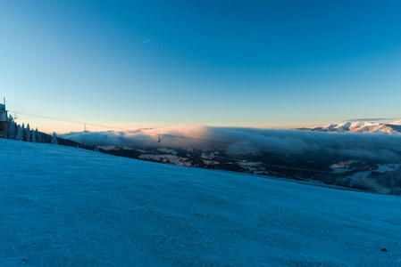 如画的雪山景观