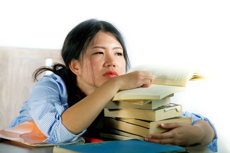 焦虑学生图片