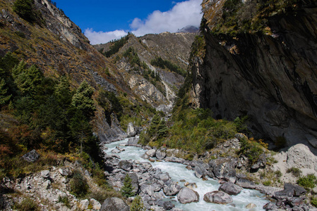 在尼泊尔喜马拉雅山徒步旅行