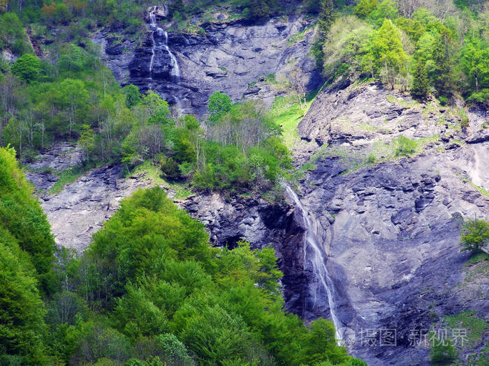 瑞士圣加伦州威斯坦东谷瀑布和瀑布