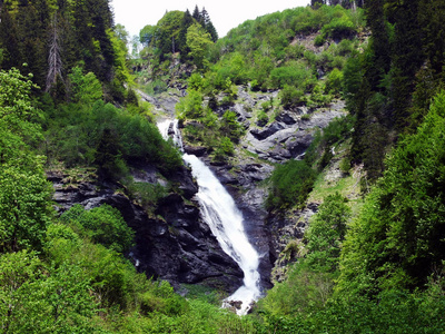 瑞士圣加伦州威斯坦东谷瀑布和瀑布