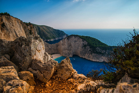 希腊夏季海景令人叹为观止。