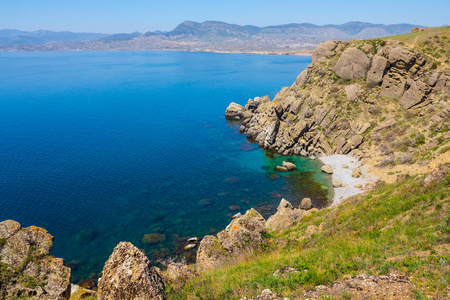 夏季翠海湾，石海湾