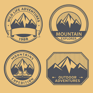 山野探险标志或邮票集矢量插图