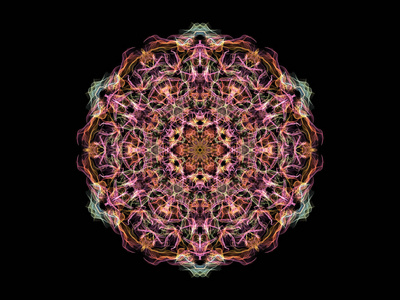 红色,蓝色和黄色抽象火焰,曼陀罗花,观赏花六边形图案在黑色背景上.