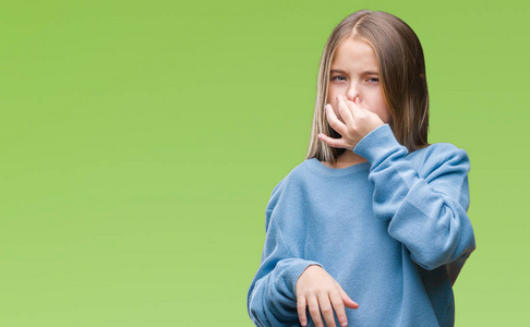 的背景上闻到一些臭味和恶心,难以忍受的气味,用手指在鼻子上屏住呼吸